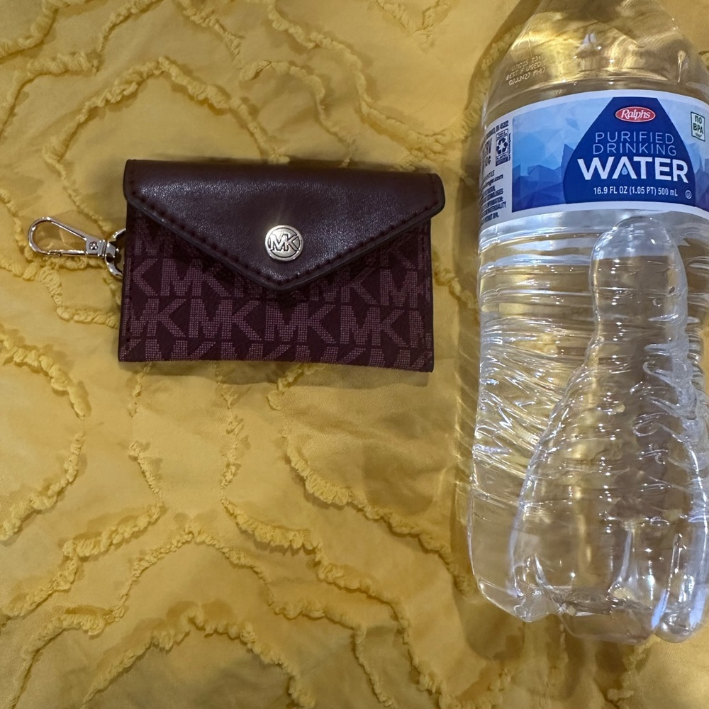 Michael Kors Plum Monogram Coin wallet - Picture 8 of 8